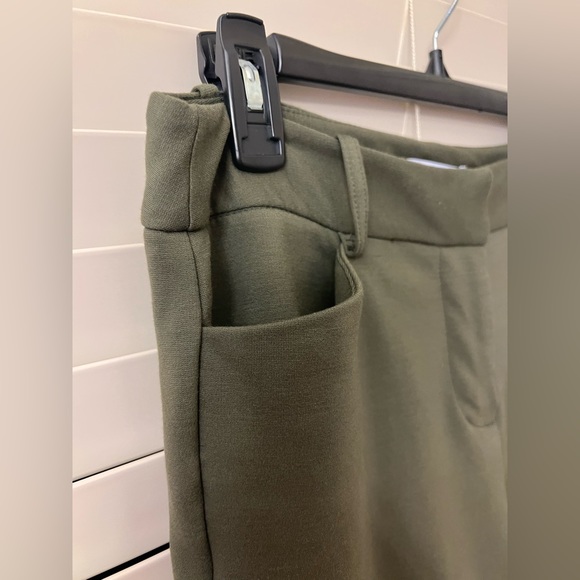 Liz Claiborne Green Cropped Dress Pants Size 6 Petite - 6P - Picture 3 of 9